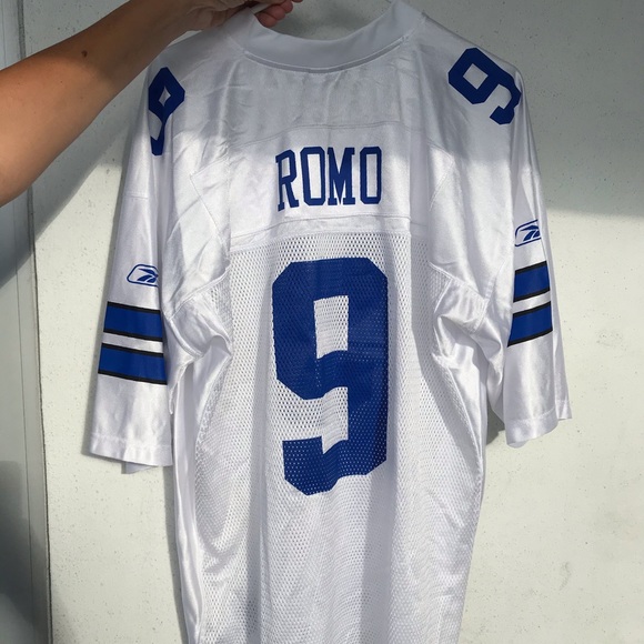 Tony Romo Jersey - Picture 6 of 8